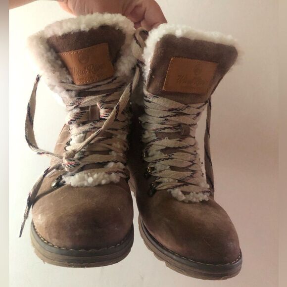 Wind River | Cozy Cabin Sherpa Lined Boots - Picture 2 of 6